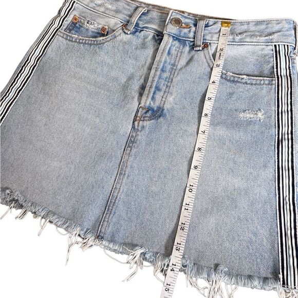 Bershka denim mini jean skirt distressed size 2 - Picture 12 of 12